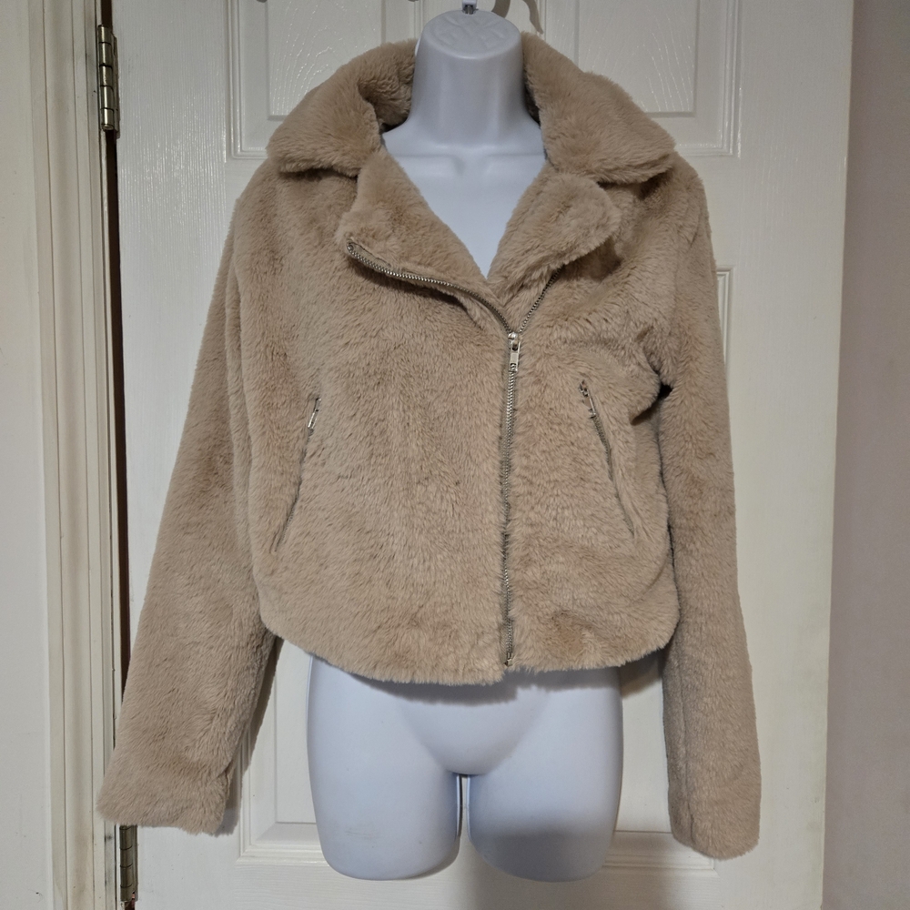 NWT Plush Cropped Biker Jacket Sz Small